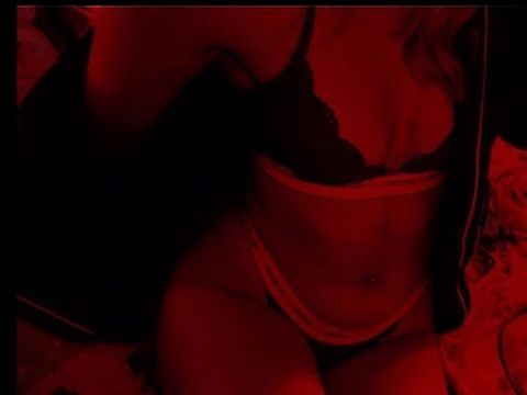 Header of blondeplaybunny1