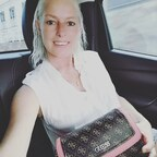 Onlyfans leak carolien 

 profile picture