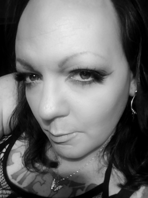 Header of kyliefoxxx69