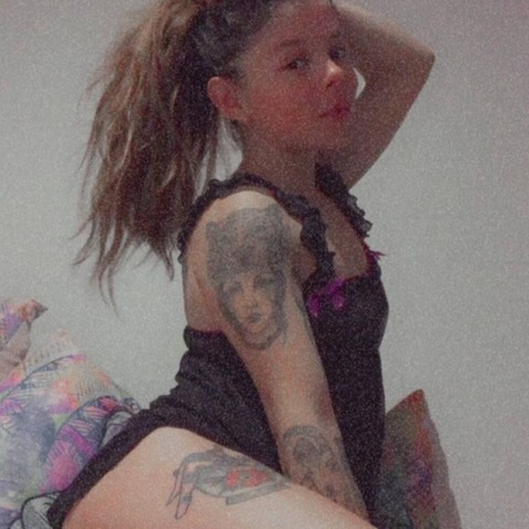 Header of missbluecherry