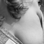 Prettytitties2022 (@prettytitties202) Leak OnlyFans 

 profile picture