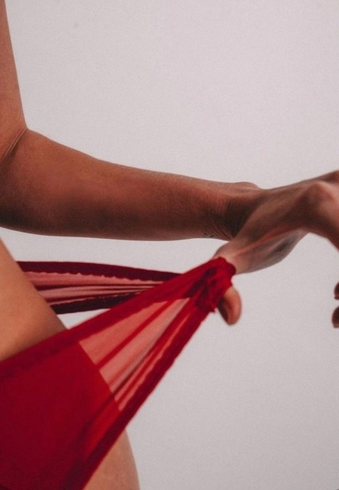 Header of sensitive_girl